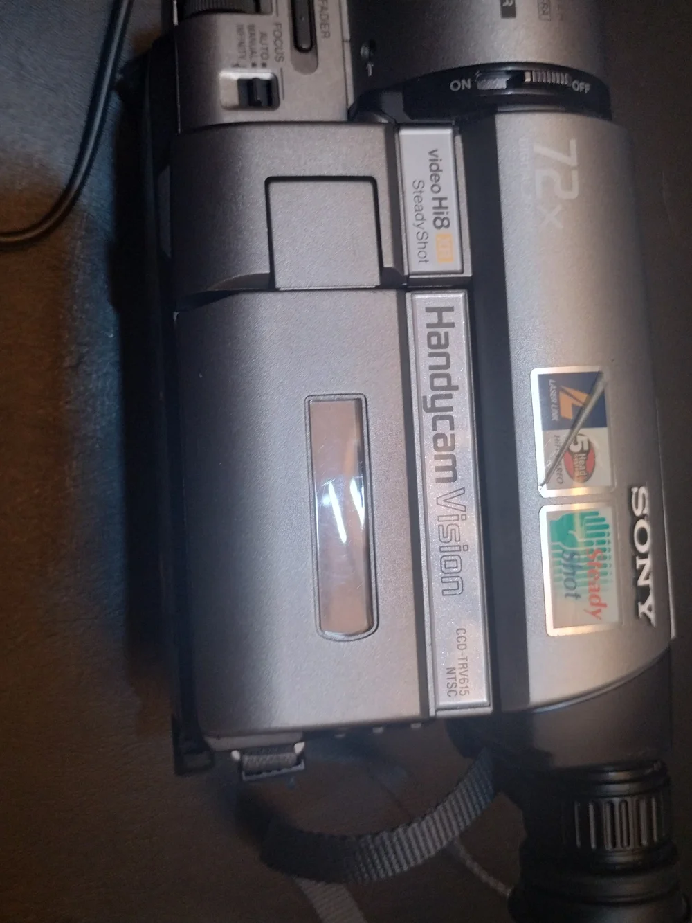 Vintage Sony Handycam CCD-TRV615 Hi-8 With Night Vision And Bag Charger Battery